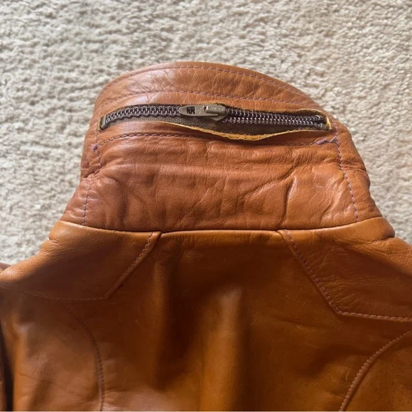 East West Musical Instruments Vintage 1970’s Tan leather Jacket Suede Interior L - Picture 9 of 13